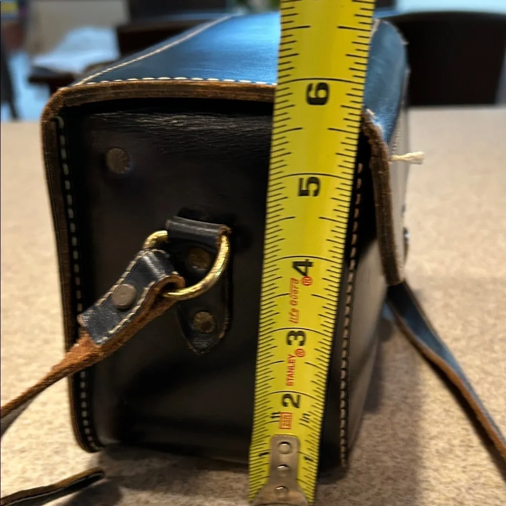 N/A stylish black